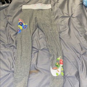 NIKE grey floral leggings